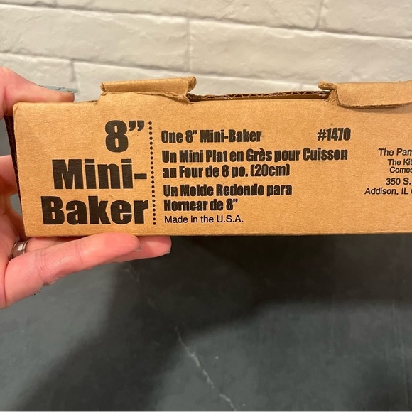 Pampered Chef stoneware 8” mini baker round pan - Picture 7 of 9